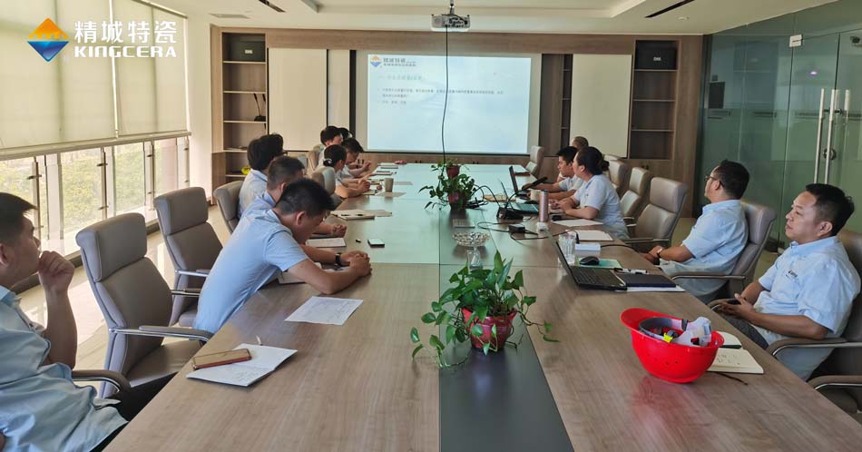 强化专业手艺，，，提高服务水平  营销部开展营业手艺培训