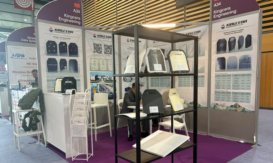 湖南欧亚国际携最新防弹产品亮相法国欧洲国际防务展