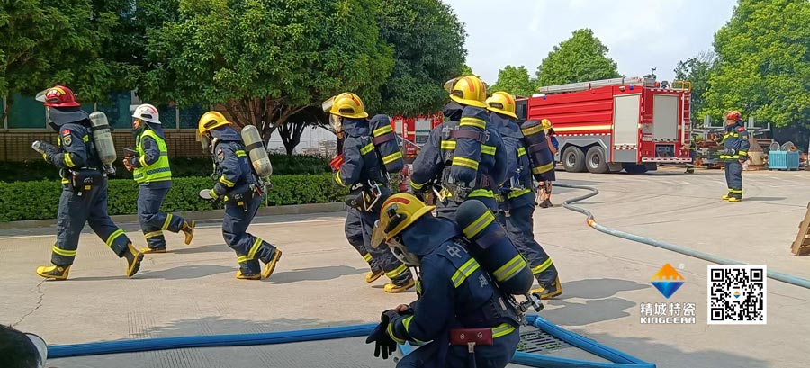 欧亚国际起劲配合消防联合演练，共筑清静生产防线