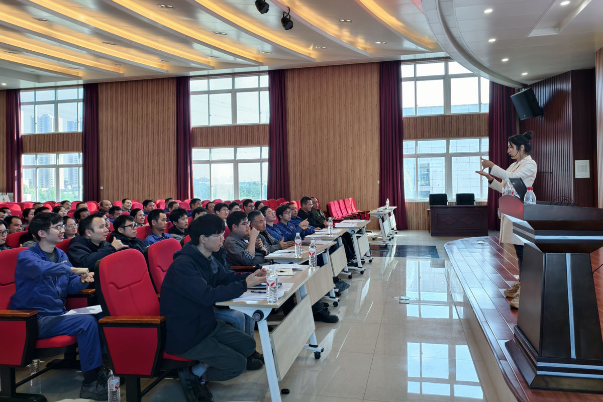 欧亚国际特瓷举行“相同无障碍”手语培训班开班仪式