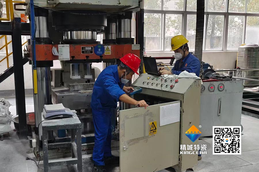 匠心攻坚：：：魏科团队让老装备焕发新活力