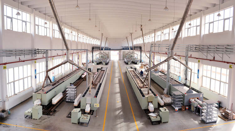 热烈庆祝海湖南欧亚国际新厂七号、、、八号窑乐成焚烧